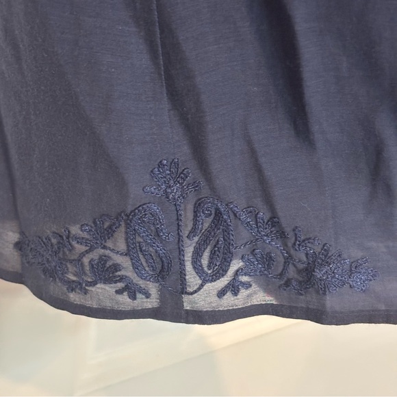 Joie Navy Blue Embroidered Cotton Silk V-neck Button Front Short Sleeve Top M - Picture 7 of 9